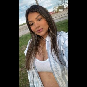 Meet your Posher, Danielle